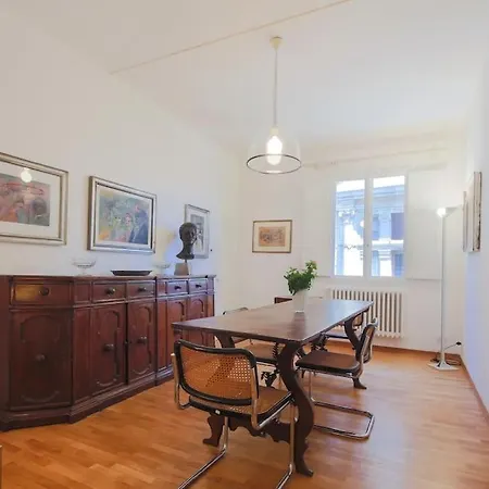 Apartment Florence- Biblioteca With View *